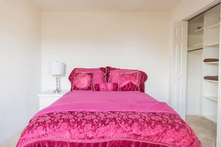 Modern 4 Bedroom House With Swimming Pool Clearwater Esterno foto